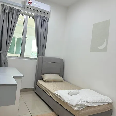 Seremban Pool View 5-6 Pax Suite Exterior photo