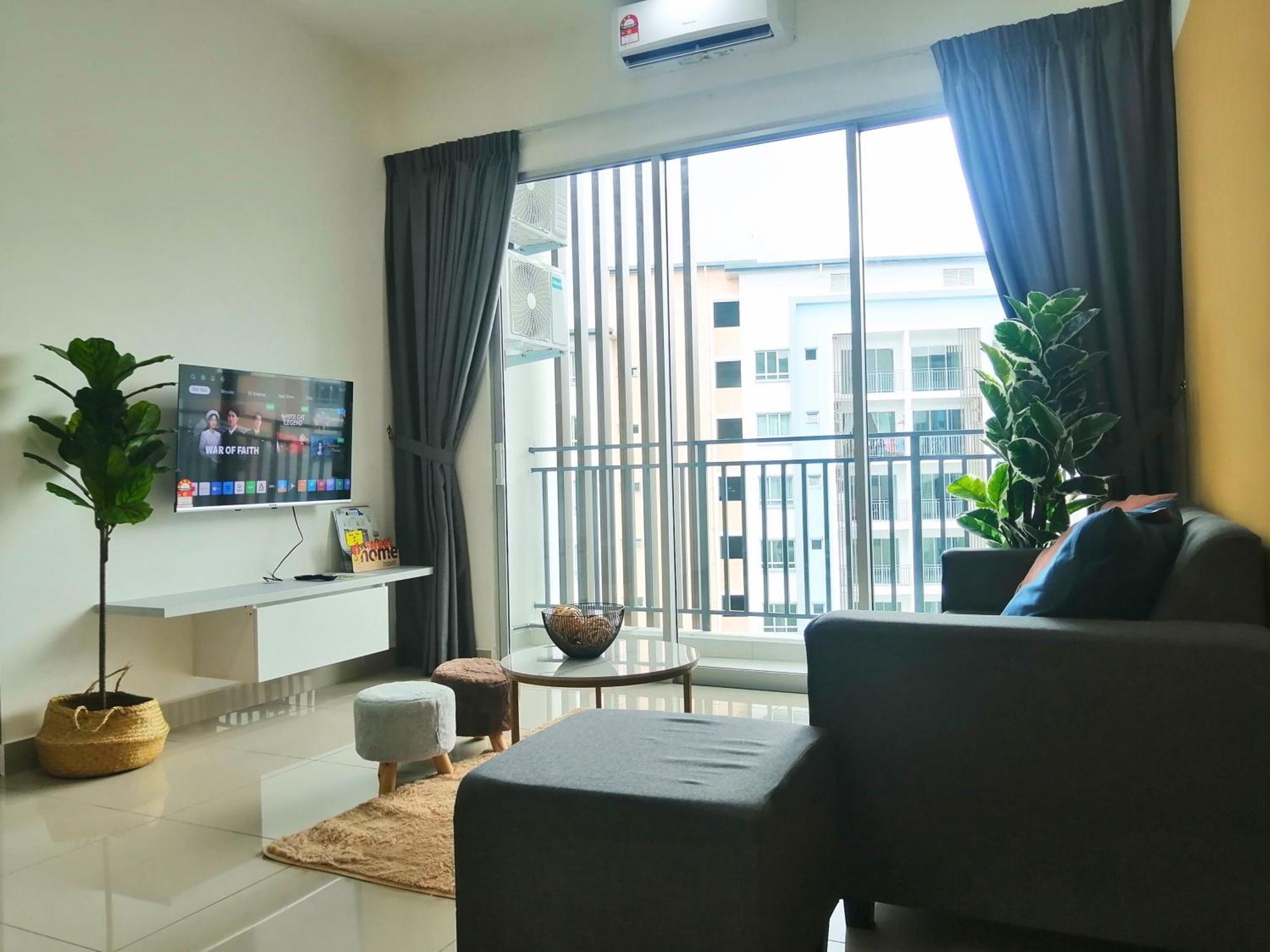 Pool View 5-6 Pax Seremban