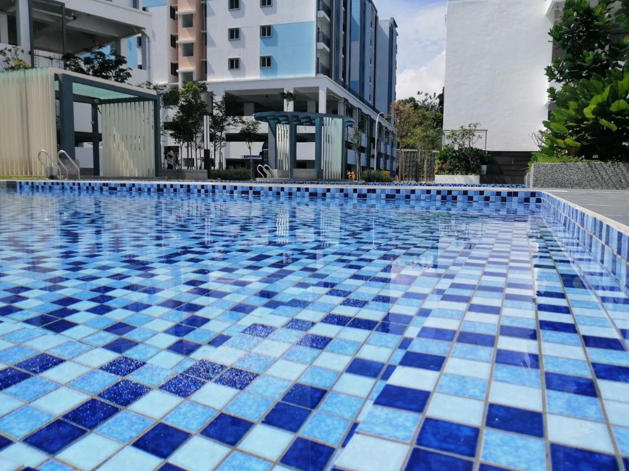 Apartment Pool View 5-6 Pax *