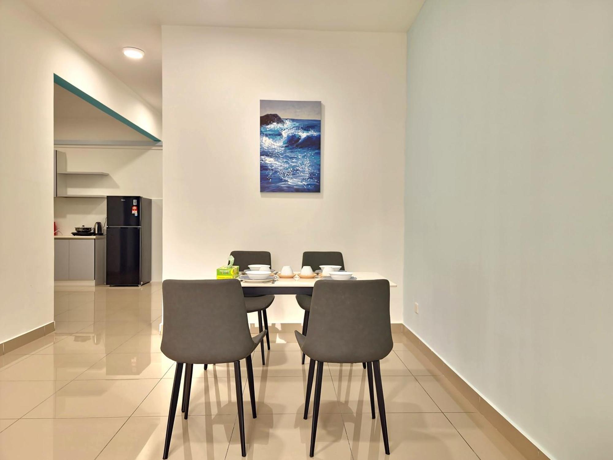 Pool View 5-6 Pax Apartment
