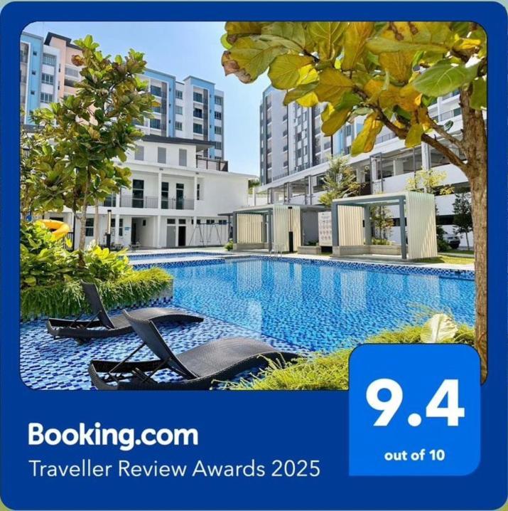 Pool View 5-6 Pax Apartment *